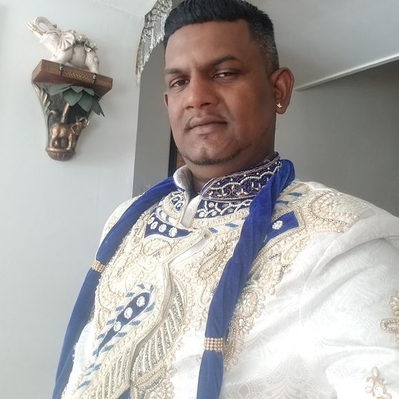 Meet your Posher, Ramnarine - Picture 1 of 1